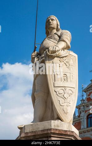 Roland-Statue vor dem Schwarzhätterhaus, Riga, Lettland, Riga, Lettland Stockfoto