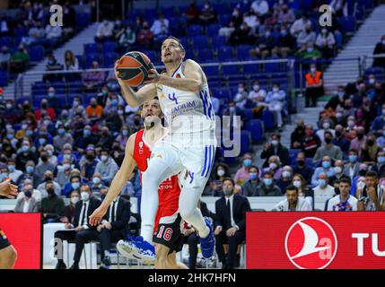 Madrid, Spanien. 02nd. Februar 2022. 2nd. Februar 2022; Wizink Center; Madrid; Spanien; Turkish Airlines Euroleague Basketball; Real Madrid gegen Olympiacos Piräus; Thomas Heurtel (Madrid) 900/Cordon Pressequelle: CORDON PRESS/Alamy Live News Stockfoto