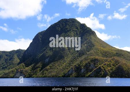 Gros Piton, UNESCO-Weltkulturerbe, Soufrière, Saint Lucia, Windward Islands, Lesser Antillen, Westindien, Karibisches Meer, Mittelamerika Stockfoto