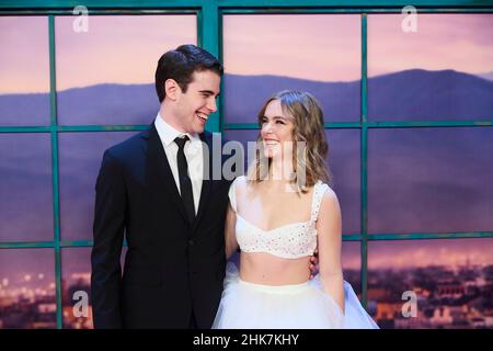 Madrid. Spanien. 20220202, Clara Galle, Julio Pena nimmt an der Premiere von ‘A traves de mi ventana (Through My Window)’ im Callao Cinema am 2. Februar 2022 in Madrid, Spanien, Teil Stockfoto