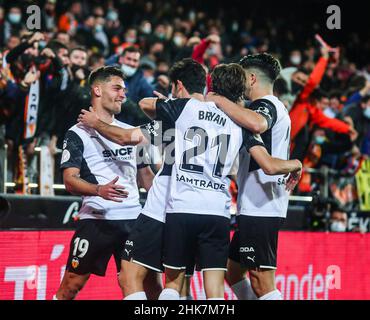 Valencia, Spanien. 02nd. Februar 2022. Copa del Rey Viertelfinale: Valencia gegen Cadiz im Mestalla-Stadion. Valencia February 02, 2022 Partido de cuartos de final de la Copa del Rey: Valencia vs Cadiz en el Estadio de Mestalla, Valencia 02 de Febrero de 2022 900/Cordon Presseinformation: CORDON PRESS/Alamy Live News Stockfoto