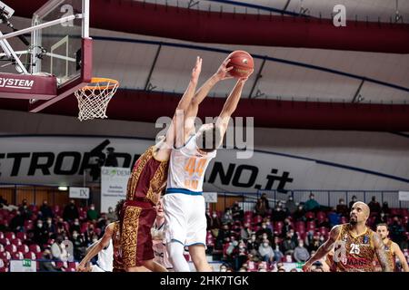 Venedig, Italien. 02nd. Februar 2022. Fedor Zugic (Ratiopharm ULM) während Umana Reyer Venezia gegen Ratiopharm Ulm, Basketball EuroCup Championship in Venedig, Italien, Februar 02 2022 Quelle: Independent Photo Agency/Alamy Live News Stockfoto