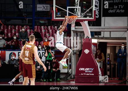 Venedig, Italien. 02nd. Februar 2022. Jaron Blossomgame (Ratiopharm ULM) während Umana Reyer Venezia gegen Ratiopharm Ulm, Basketball EuroCup Championship in Venedig, Italien, Februar 02 2022 Quelle: Independent Photo Agency/Alamy Live News Stockfoto