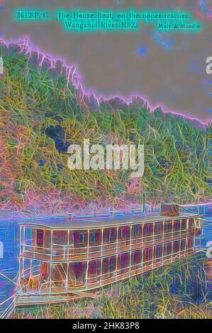 Inspiriert vom House Boat am oberen Ufer, Wanganui River, Neuseeland, Muir & Moodie Studio, 1909, Whanganui River, Reimagined by Artotop. Klassische Kunst neu erfunden mit einem modernen Twist. Design von warmen fröhlichen Leuchten der Helligkeit und Lichtstrahl Strahlkraft. Fotografie inspiriert von Surrealismus und Futurismus, umarmt dynamische Energie der modernen Technologie, Bewegung, Geschwindigkeit und Kultur zu revolutionieren Stockfoto