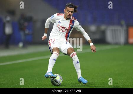 Lyon, Frankreich, 1st. Februar 2022. Malo Gusto von Lyon während des Spiels der Uber Eats Ligue 1 im Groupama Stadium, Lyon. Bildnachweis sollte lauten: Jonathan Moscrop / Sportimage Stockfoto