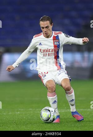 Lyon, Frankreich, 1st. Februar 2022. Maxence Caqueret von Lyon während des Spiels der Uber Eats Ligue 1 im Groupama Stadium, Lyon. Bildnachweis sollte lauten: Jonathan Moscrop / Sportimage Stockfoto