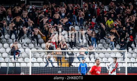 Madrid, Spanien. 2nd. Februar 2022. Träger während des Copa Del Rey-Spiels zwischen Rayo Vallecano und RCD Mallorca im Estadio de Vallecas in Madrid. (Bild: © Pablo Garcia/DAX via ZUMA Press Wire) Stockfoto