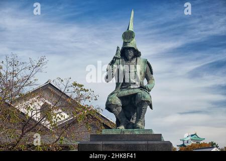 Nagoya, Japan – 20. Oktober 2019: Eine Statue von Kato Kiyomasa, einem japanischen Daimyo aus Edo-Zeiten und einem erfahrenen Erbauer der Burg von Nagoya. Nagoya. Japan Stockfoto