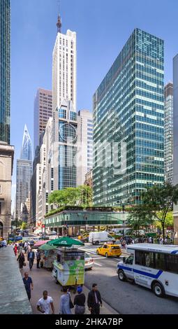 Lever House, ein modernistisches Wahrzeichen-Bürogebäude an der Park Avenue in New York City. Stockfoto