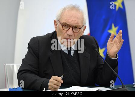 Italien, Rom, 2. Februar 2022 : Patrizio Bianchi, italienischer Bildungsminister, auf der Pressekonferenz nach dem Ministerrat über Maßnahmen gegen die Covid-Krankheit Foto © Fabio Cimaglia/Sintesi/Alamy Live News Stockfoto