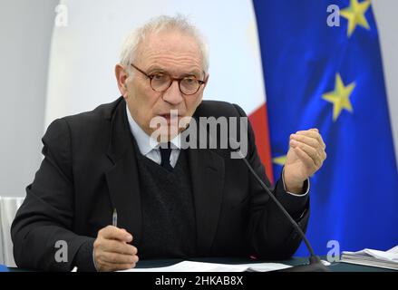 Italien, Rom, 2. Februar 2022 : Patrizio Bianchi, italienischer Bildungsminister, auf der Pressekonferenz nach dem Ministerrat über Maßnahmen gegen die Covid-Krankheit Foto © Fabio Cimaglia/Sintesi/Alamy Live News Stockfoto