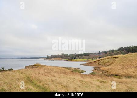 Kielder England: 13th. Januar 2022: Blick auf das Kielder Reservoir von Rushy Knowe Stockfoto