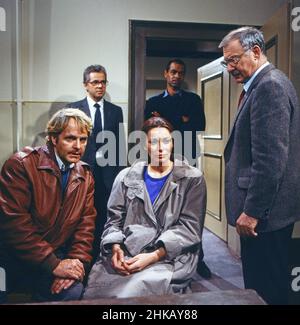 Der alte, Kriminerie, Deutschland seit 1977, Folge: 'Sein erster Fall' vom 28. Februar 1986, Darsteller: Peter Fricke, Michael Ande, Evelyn Opela, Charly Muhamed Huber, Rolf Schimpf Stockfoto