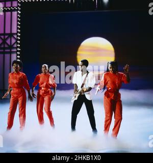 BONEY M, gegründet von Produzent Frank Farian, eine bekannte Popgruppe und Disco-Formation mit den Sängern Bobby Farrell, Marcia Barrett, Maizie Williams und Liz Mitchell, Bild, 1984. BONEY M, gegründet vom Produzenten Frank Farian, einer bekannten Popgruppe und Disco-Formation mit den Sängern Bobby Farrell, Marcia Barrett, Maizie Williams und Liz Mitchell, Foto 1984. Stockfoto