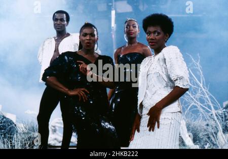 BONEY M, gegründet von Produzent Frank Farian, eine bekannte Popgruppe und Disco-Formation mit den Sängern Bobby Farrell, Marcia Barrett, Maizie Williams und Liz Mitchell, Bild, 1984. BONEY M, gegründet vom Produzenten Frank Farian, einer bekannten Popgruppe und Disco-Formation mit den Sängern Bobby Farrell, Marcia Barrett, Maizie Williams und Liz Mitchell, Foto, 1984. Stockfoto