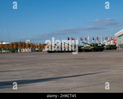 Sowjetische Panzer stehen im Museum unter freiem Himmel Stockfoto