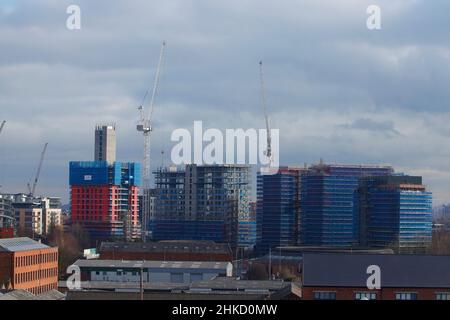 Die Junction Apartments, die von Galiford im Bau sind, versuchen auf dem ehemaligen Gelände der Monk Bridge im Stadtzentrum von Leeds. Stockfoto