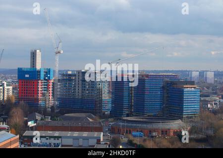 Die Junction Apartments, die von Galiford im Bau sind, versuchen auf dem ehemaligen Gelände der Monk Bridge im Stadtzentrum von Leeds. Stockfoto