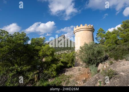 Turmform-Taubenschlag, Na Miranda, Naturpark Sa-Dungarera, Mallorca, Balearen, Spanien Stockfoto