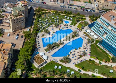 Luftbild, Schwimmbad in den Hipels Gran Playa de Palma, Las Maravillas, Palma, Mallorca, Balearen, Spanien, Badende, es, Europa, Gastronomie, Stockfoto