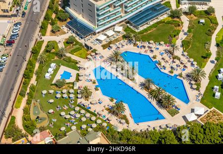 Luftbild, Schwimmbad in den Hipels Gran Playa de Palma, Las Maravillas, Palma, Mallorca, Balearen, Spanien, Badende, es, Europa, Gastronomie, Stockfoto