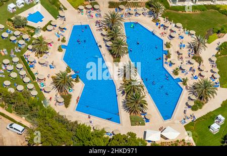 Luftbild, Schwimmbad in den Hipels Gran Playa de Palma, Las Maravillas, Palma, Mallorca, Balearen, Spanien, Badende, es, Europa, Gastronomie, Stockfoto