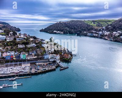 Luftaufnahme an der Mündung des Flusses Dart in Dartmouth in Devon, Großbritannien Stockfoto