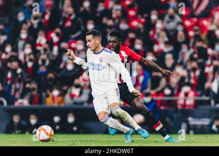 Bilbao, Baskenland, Spanien. 4th. Februar 2022. LUCAS VAZQUEZ (17) von Real Madrid läuft mit dem Ball während des spanischen Copa del Rey-Spiels 1/4 zwischen Athletic Club und Real Madrid CF im San Mames-Stadion in Bilbao, Spanien. (Bild: © edu Del Fresno/ZUMA Press Wire) Stockfoto