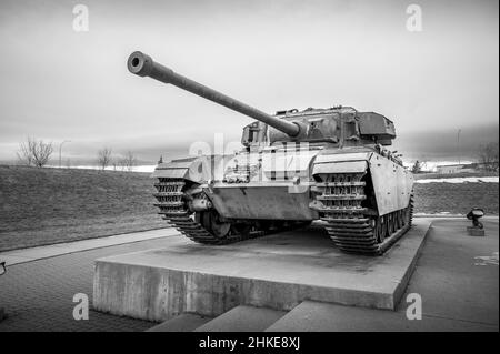 Calgary, Alberta - 30. Januar 2022: Ansicht des historischen Panzers im Calgary Military Museum. Stockfoto