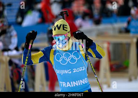 Zhangjiakou, Kina. 04th. Februar 2022. ZHANGJIAKOU 20220204 Sveriges skidskytt Jesper Nelin under dagens träning vid vinter-OS i Peking 2022 Foto Pontus Lundahl/TT/kod 10050 *** Bilder ingår i SPORTPAKET. För övriga BETALBILD*** Quelle: TT Nachrichtenagentur/Alamy Live News Stockfoto