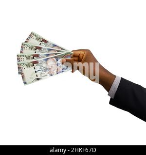 Schwarze Hand mit Anzug, der 3D gerenderte 100 Barbados-Dollar-Noten auf weißem Hintergrund hält Stockfoto