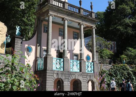 Portmeirion ist ein Dorf im italienischen Stil in Gwynedd Nordwales Stockfoto