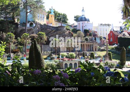 Portmeirion ist ein Dorf im italienischen Stil in Gwynedd Nordwales Stockfoto