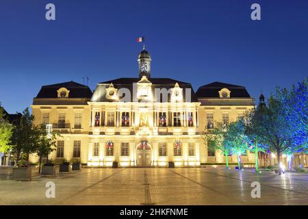 Frankreich, Aube, Troyes, Place Alexandre Israel, Rathaus Stockfoto