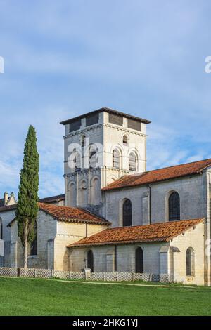 Frankreich, Dordogne, Chancelade, Dorf an der Via Lemovicensis oder Vezelay, einer der Hauptwege nach Santiago de Compostela, romanische Abtei von Chancelade Stockfoto