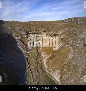 Goredale Scar Malham yorkshire dales National Park hohe Ansicht des Approach Square Format Stockfoto