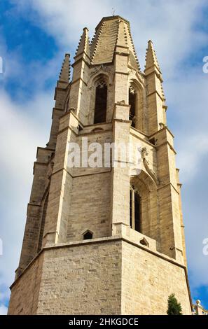 Die Stiftskirche St. Felix (Collegiata de Sant Feliu) ist eine Basilika, die dem Hl. Felix in der spanischen Stadt Girona gewidmet ist, Stockfoto