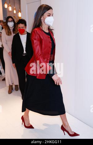 Madrid, Spanien. 04th. Februar 2022. Königin Letizia von Spanien nimmt am Forum gegen Krebs 11th anlässlich des Weltkrebstages im COMO Space in Madrid Teil. Kredit: SOPA Images Limited/Alamy Live Nachrichten Stockfoto