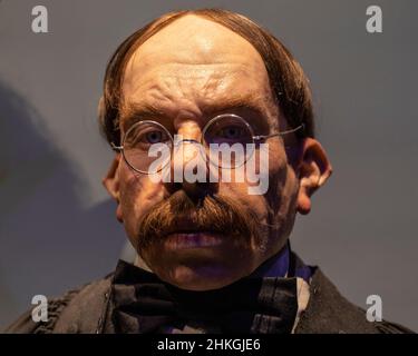 Leavesden, Großbritannien - 9th 2022. Januar: Professor Filius Flitwick Prothesen und Kostüme, die vom Schauspieler Warwick Davis getragen wurden, wurden bei der Making of Harry Pot ausgestellt Stockfoto