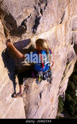 Männer klettern am Windy Point. Santa Catalina Mountains, Arizona Stockfoto