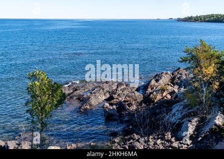 Küstenlinie des Lake Superior in der Nähe von Eagle Harbor auf der Michigan Keweenaw Peninsula Stockfoto