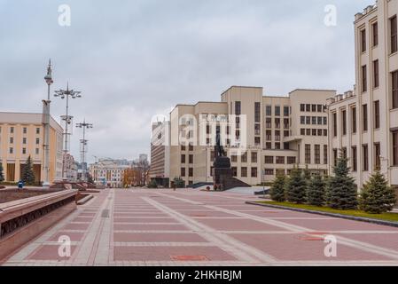 MINSK, WEISSRUSSLAND - 08. November Die Statue Lenins in der Stadt Minsk, Weißrussland Stockfoto