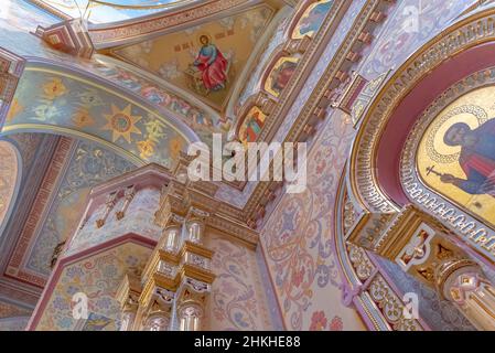 MINSK, WEISSRUSSLAND - 08. November 2019 der Eckteil im Inneren der Kirche aller Heiligen in Minsk, Weißrussland Stockfoto