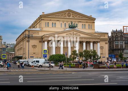 Moskau, Russland - 3. September 2018: Das Gebäude des Bolschoi-Theaters auf dem Theaterplatz. Stockfoto