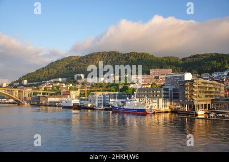 Blick auf Laksevag District, Bergen, Vestlandet Region, Norwegen Stockfoto