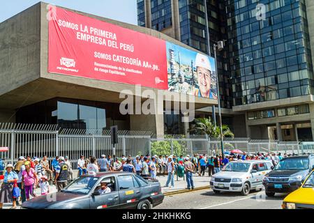 Lima Peru, San Isidro, Avenida Canaval y Moreyra, Petroperu, das Hauptquartier von Petróleos del Perú, indigene Gemeinschaften protestieren gegen die Ölverschmutzung Stockfoto