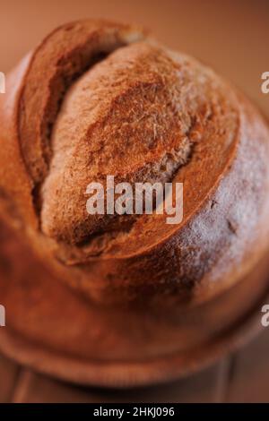 Bio-Withe-Brot serviert Stockfoto