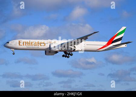 Emirates Boeing B777-31H(er) A6-EPX Stockfoto