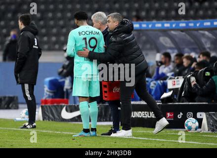 Berlin, Deutschland. 04th Feb, 2022. firo: 4th. Februar 2022 Fuvuball: Fußball: 1st Bundesliga, Saison 2021/2022 Hertha BSC Berlin - VfL Bochum Jvºrgen Locadia, Trainer Thomas Reis Credit: dpa/Alamy Live News Stockfoto