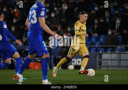 Getafe, Spanien. 4th. Februar 2022. GETAFE - 4. FEBRUAR: Clerc von Levante fährt den Ball während des La Liga-Spiels zwischen Getafe und Levante im Coliseum Alfonso Pérez Stadium am 4. Februar 2022 in Getafe, Spanien. (Bild: © Sara Arib/PX Imagens via ZUMA Press Wire) Bild: ZUMA Press, Inc./Alamy Live News Stockfoto